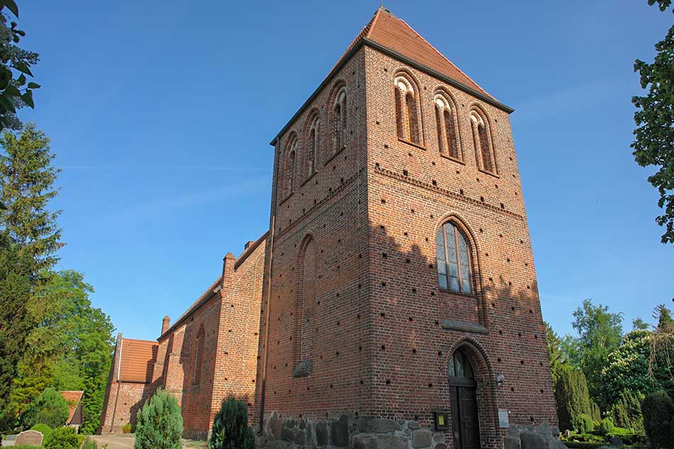 Kirchturm der Sankt-Petri-Kirche