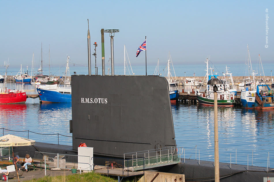 U-Boot-Turm mit Antennen, Schnorchel und Periskop