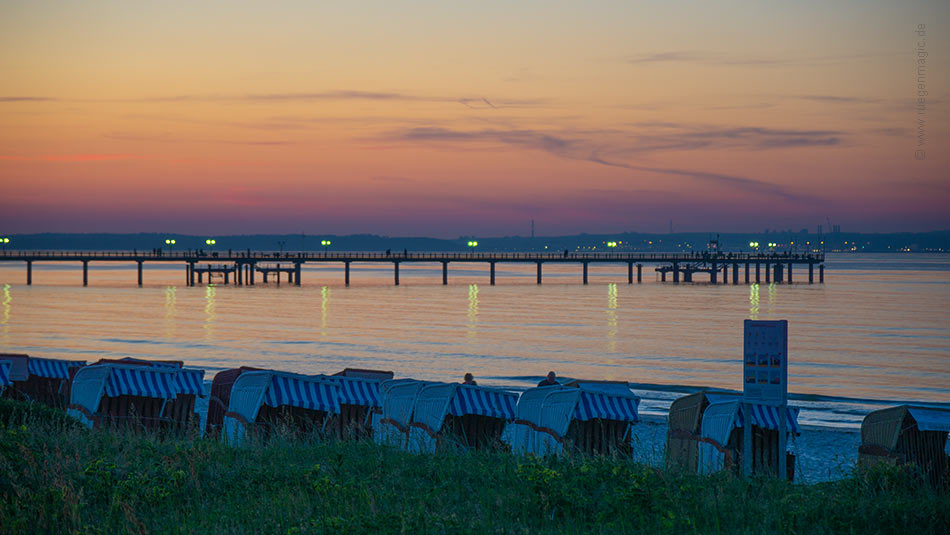 Sonnenuntergang mit Binzer Seebrücke