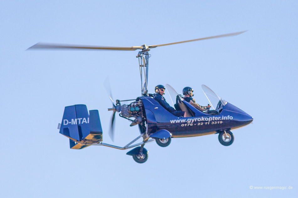 Gyrokopter beim Überflug